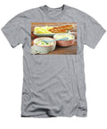 Grilled Sausages with Dutch Chips Joppie Sauce and Frietsaus Teubner Foodfoto T-Shirt