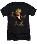Groot Vs Chiefs Logo Quintessence Cecils Willis T-Shirt