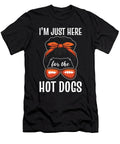 Im Just Here for the Hot Dogs American Football Mom Alessandra Roth T-Shirt