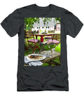 Sausages on Plate and Kettle Grill on Bench Jalag Olaf Szczepaniak T-Shirt