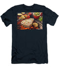 Tuna Steak and Vegetables on a Grill with a Pepper Salsa Teubner Foodfoto T-Shirt